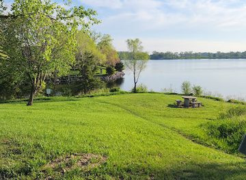 south-dakota/mitchell/landmark/lake-mitchell