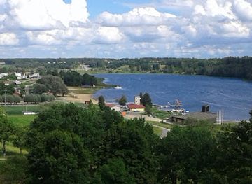 estonia/viljandi-county/landmark/viljandi-castle-ruins