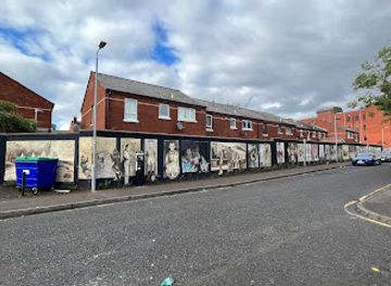 united-kingdom/belfast/landmark/the-stroud-street-murals