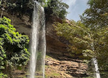 ghana/kokrobite/landmark/boti-waterfalls