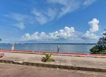 mozambique/inhambane/landmark/igreja-universal-do-reino-de-deus