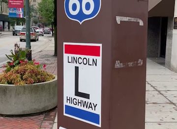 illinois/joliet/landmark/route-66-lincoln-highway-marker