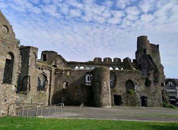 united-kingdom/west-glamorgan/landmark/swansea-castle