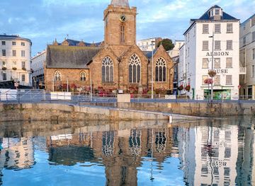 guernsey/lihou/landmark/town-church-of-st-peter-port