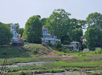 rhode-island/east-greenwich/landmark/chepiwanoxet-point