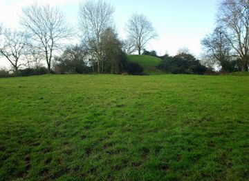 united-kingdom/montgomeryshire/landmark/hen-domen-mound-bailey-castle