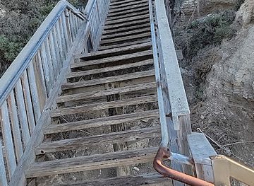 california/santa-barbara/landmark/mesa-lane-cove