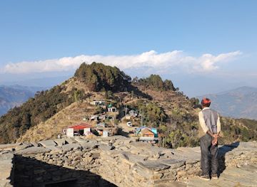 nepal/upper-mustang/landmark/ligligkot-flag-viewpoint