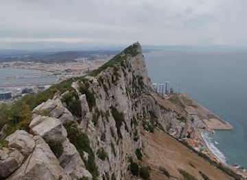 gibraltar/europa-point/landmark/trafalgar-cemetery