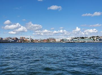 maine/portland/landmark/maine-duck-tours