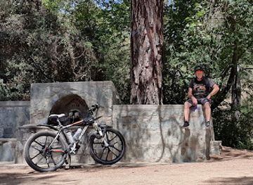 cyprus/machairas-mountains/landmark/vrysi-tou-petri