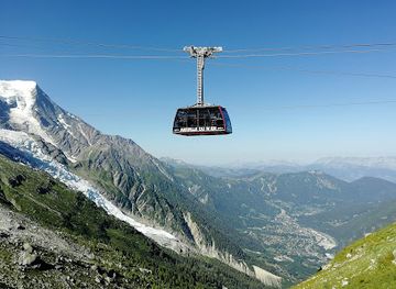 france/alpe-d-huez/landmark/compagnie-du-mont-blanc