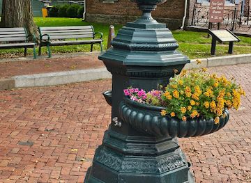 delaware/new-castle-county/landmark/henry-n-burgie-memorial-fountain