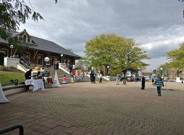 indiana/lafayette/landmark/riehle-plaza