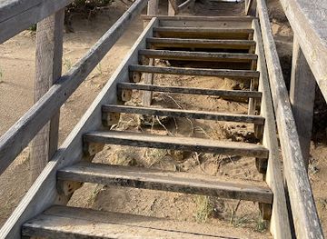 australia/the-twelve-apostles/landmark/urquhart-bluff