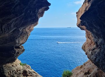 malta/western-region/landmark/ghar-ir-rih