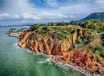 Kissing Point Fortification
