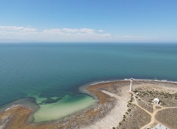 australia/eyre-peninsula/landmark/point-lowly-lighthouse