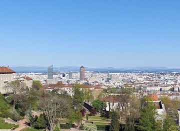 france/rhone-alpes/landmark/insula-basilicale