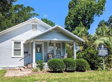 florida/southwest-florida/landmark/jack-kerouac-house