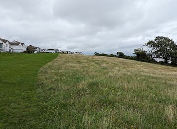 united-kingdom/glamorgan/attraction/bronze-age-mound-2