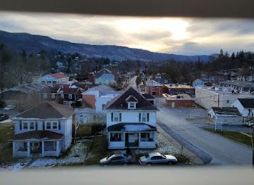 west-virginia/bluefield/landmark/baker-s-hill-inn
