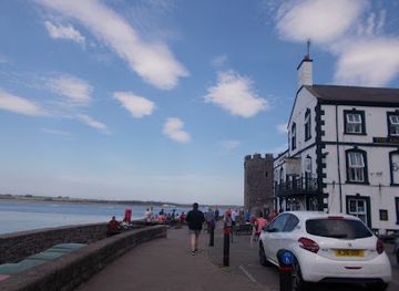 united-kingdom/caernarfonshire/attraction/caernarfon-waterfront-2