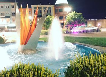 iowa/west-des-moines/landmark/west-glen-town-center