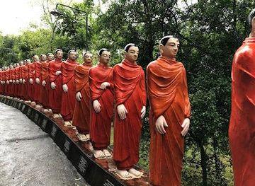 sri-lanka/anuradhapura/landmark/nellikulama-temple