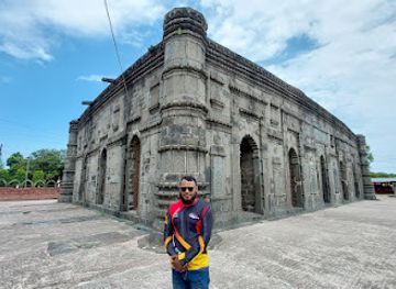 bangladesh/rajshahi-division/landmark/choto-sona-masjid