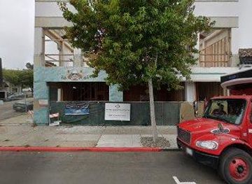 california/monterey/landmark/601-lighthouse-ave