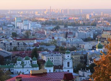 ukraine/kyiv-reservoir/landmark/ascension-florovsky-convent