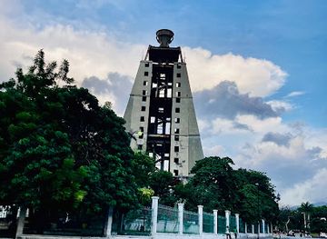haiti/port-au-prince/delmas/landmark/tour-2004-bicentennial-monument