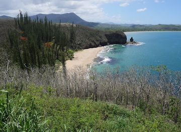 new-caledonia/kone/landmark/bonhomme-de-bourail-rock-formation