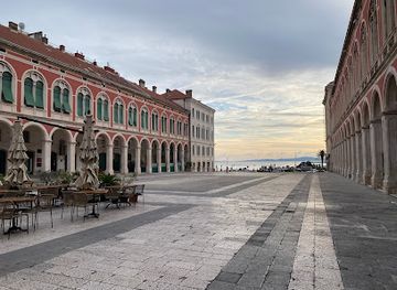 croatia/split/landmark/trg-republike