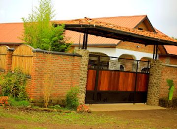 rwanda/ruhengeri/landmark/urugano-virunga-palace