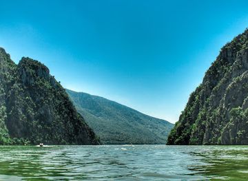 serbia/derdap-national-park/landmark/djerdap-boat-tours