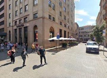 spain/barcelona/landmark/pl-de-catalunya-21