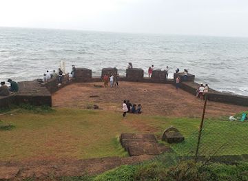 india/goa/landmark/sinquerim-fort