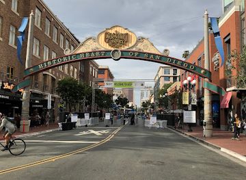 california/san-diego-county/landmark/gaslamp-quarter-sign