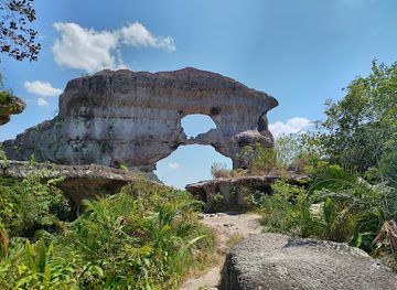 colombia/amazon/landmark/casa-de-ciclistas-guatape