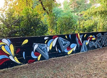 portugal/ponte-de-lima/landmark/graffiti-mak-e-bruna-g-rasca