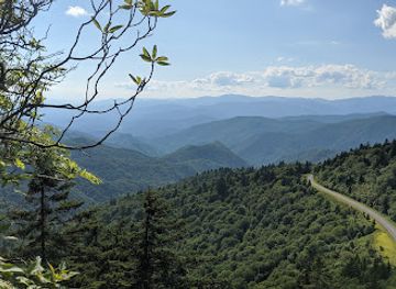 virginia/blue-ridge-highlands/landmark/waterrock-knob-visitor-center