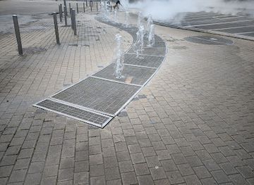 spain/bilbao/abando/landmark/paseo-de-las-fuentes-iturrien-ibiltokia