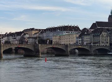 switzerland/basel/landmark/rheingasse