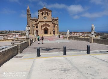 malta/marsalforn/landmark/wied-il-ghasri