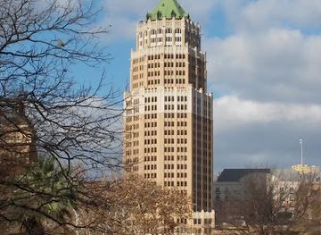 texas/south-texas/landmark/tower-life-building