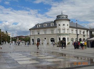 kosovo/gollak/landmark/newborn-monument