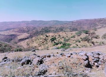oman/salalah-coastal-plain/landmark/nabi-imran-tomb