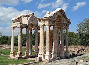 turkiye/pamukkale/landmark/aphrodisias-stadium